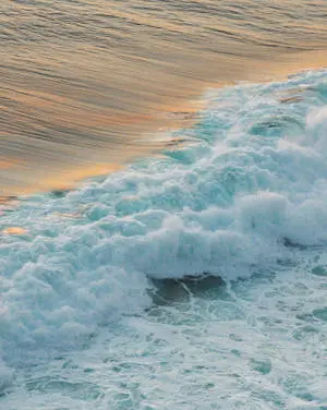 Beach Wave iPhone With Thick Foam