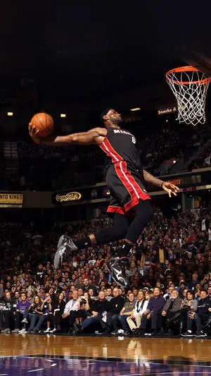 American Professional Basketball Player LeBron James Dunk Sports iPhone